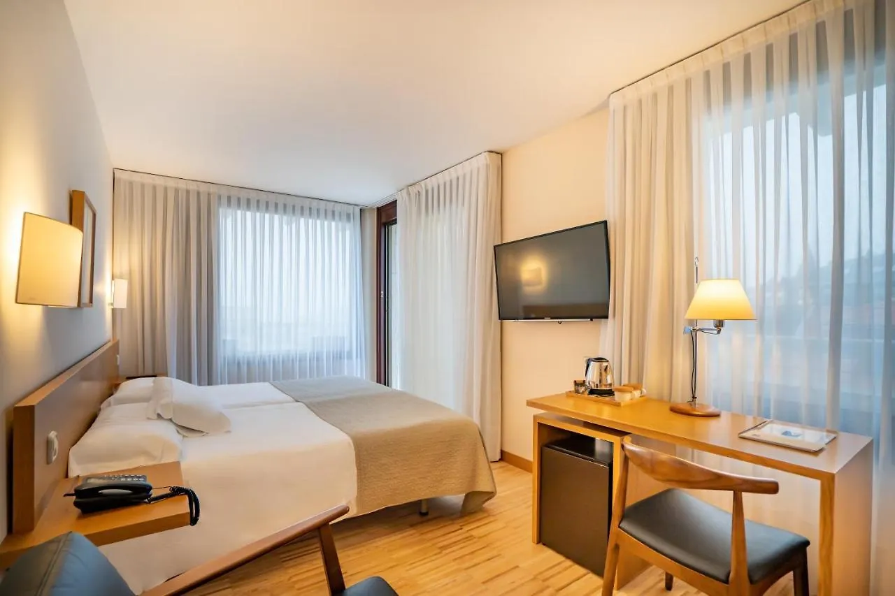 Gran Hotel Victoria Santander 4*,